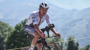 Remco Evenepoel no resiste más y se queda sin podio tras abandonar el Tour de Francia 2025