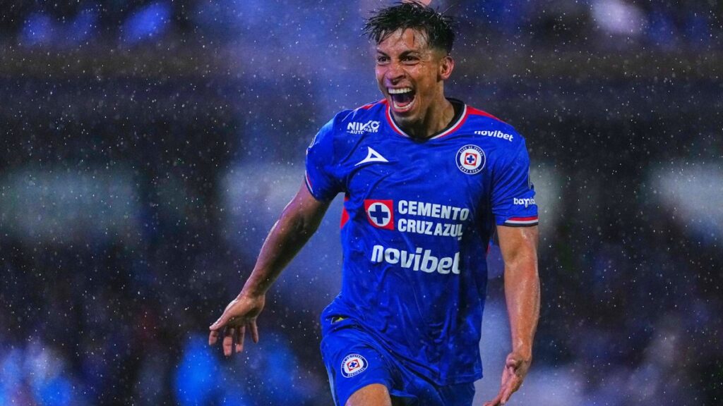 Ángel Sepúlveda en festejo de gol