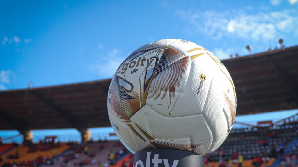 Balón de la Liga BetPlay Dimayor. - Vizzor Image.