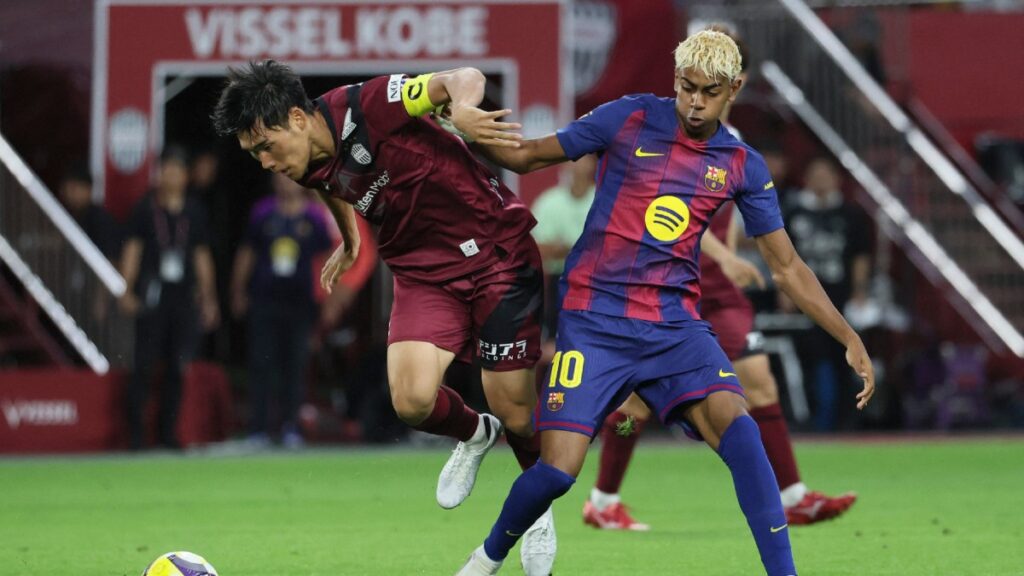 Lamine Yamal estrena la camiseta 10 del Barcelona | JIJI PRESS / AFP