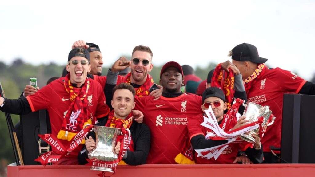Luis Díaz y Diogo Jota celebrando | Reuters.