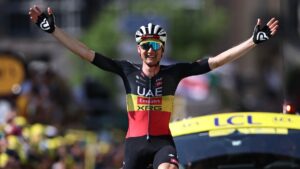 Tim Wellens conquista su primera etapa en el Tour y completa el triplete de Grandes Vueltas