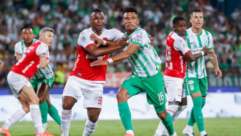 Nacional vs Santa Fe | VizzorImage.