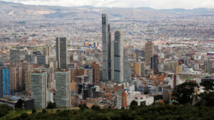 Pico y placa en Bogotá para este viernes, 18 de julio de 2025: horarios, restricciones y vehículos exentos