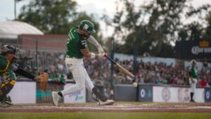 Bravos de León le propina una paliza a Pericos de Puebla e iguala la serie