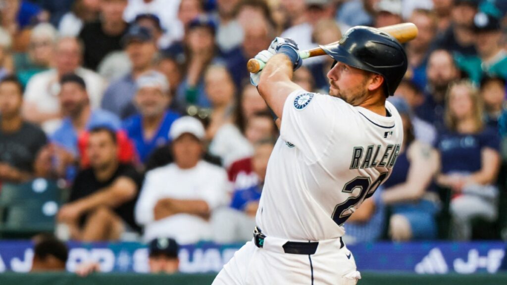 Cal Raleigh hace historia con su cuadrangular 39 en la victoria de Seattle sobre Milwaukee
