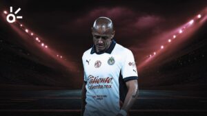 Chicharito, ante una nueva oportunidad de redimirse con Chivas en el Apertura 2025