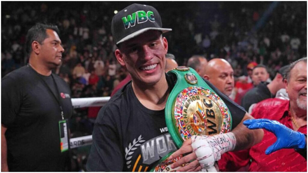 David Benavidez firma con Arabia Saudita | Camporeale; Reuters