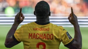 Con doblete de Deiver Machado Lens vence a Wolverhampton en duelo amistoso