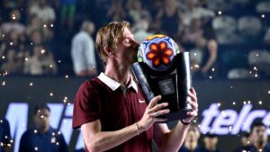 Denis Shapovalov conquista el Abierto de Los Cabos al vencer a Aleksandar Kovacevic