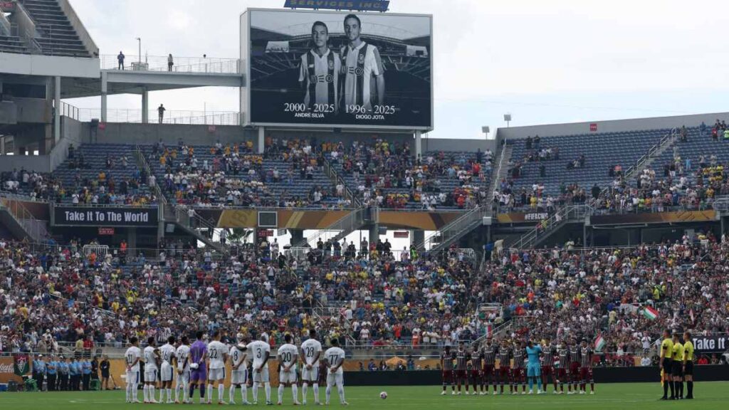 Homenaje a Diogo Jota y Andre Silva previo al Fluminense vs Al Hilal