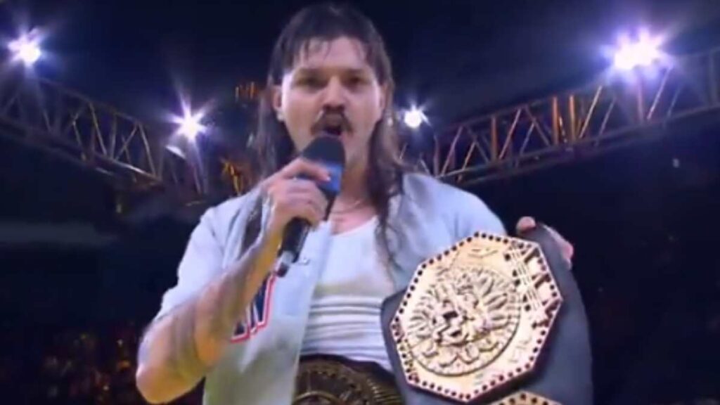 Dominik Mysterio sorprende con su aparición en Triple A y anuncia que… ¡va por el Megacampeonato!