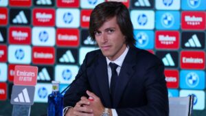 Álvaro Carreras vuelve al Madrid con hambre de éxito y sin temor a la competencia