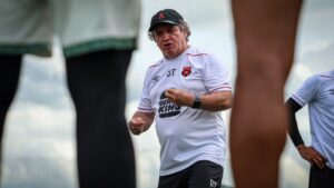 Es una estrella en su posición, tiene grandes ofertas y Alajuelense se planta