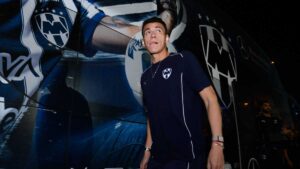 ¡Héctor Moreno renueva con Rayados!