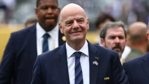 Gianni Infantino estará en México para la reinauguración del Estadio Azteca y los partidos del repechaje mundialista