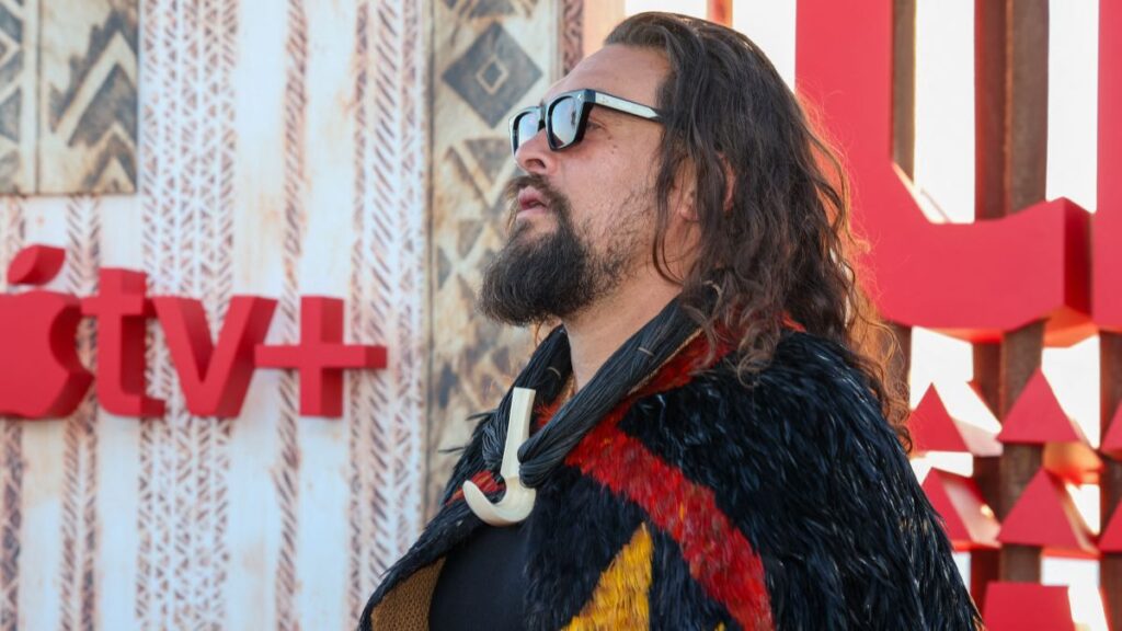 Jason Momoa conmociona las redes tras rasurarse