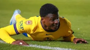 América hace oficial la salida de Javairo Dilrosun