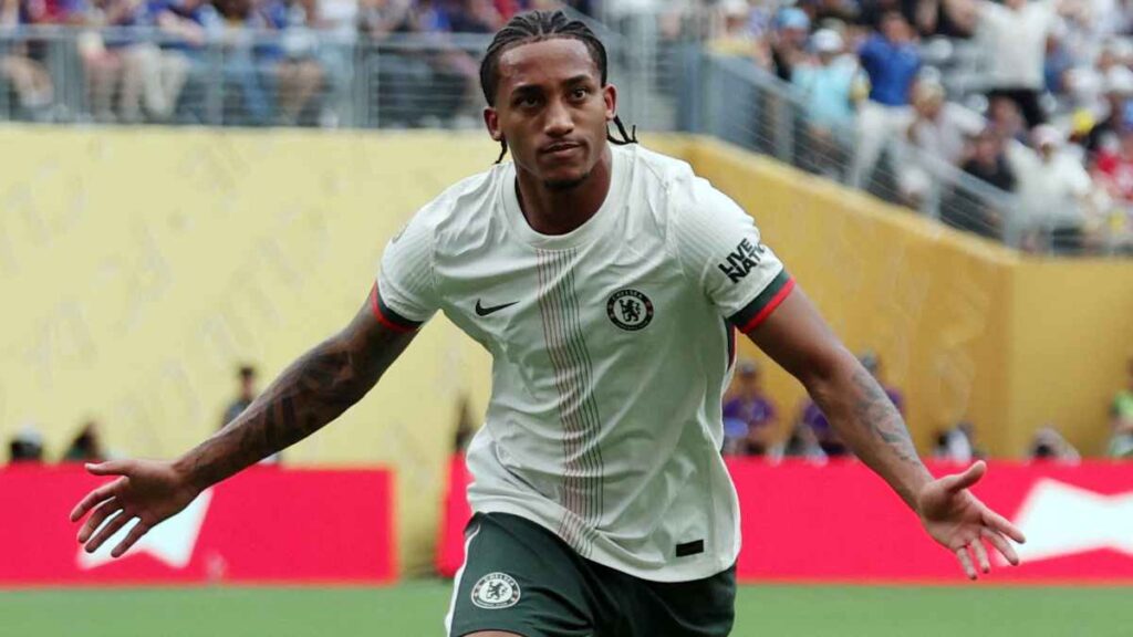 Joao Pedro marca dos golazos para que el Chelsea venza al Fluminense