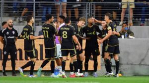 Javairo Dilrosun se estrena con el LAFC en goleada ante Colorado