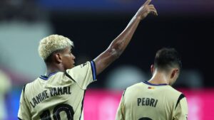 Lamine Yamal cumple un sueño al marcar su primer gol con la ’10’ del Barcelona
