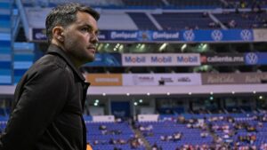 Nicolás Larcamón y Cruz Azul pierden con Mazatlán la Denso IFC y se van sin títulos en la pretemporada