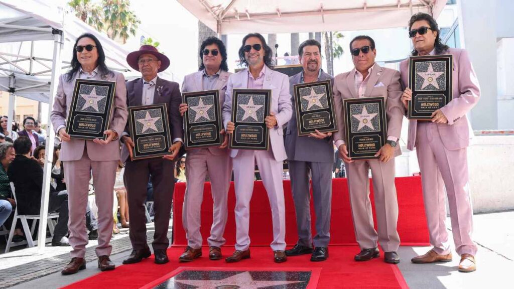 Los Bukis, con estrella en el Paseo de la Fama en Hollywood