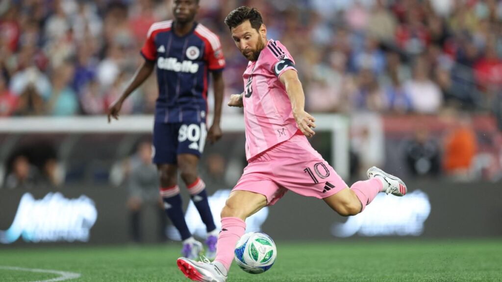 Messi durante el partido ante el Revolution