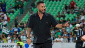 Turco Mohamed aclara que Toluca va por los tres títulos que se juega en el semestre
