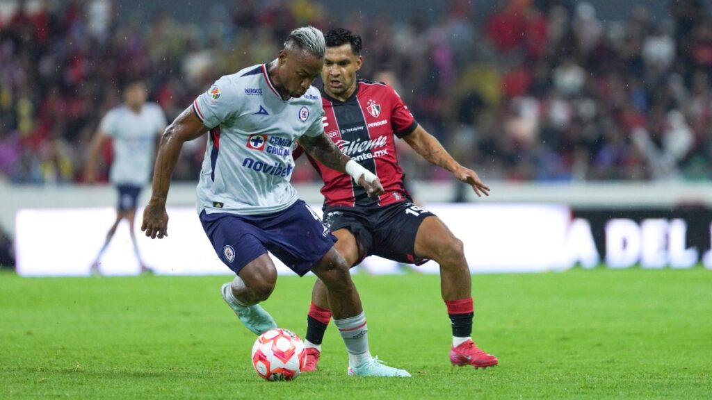 Cruz Azul y Atlas empatan 3-3