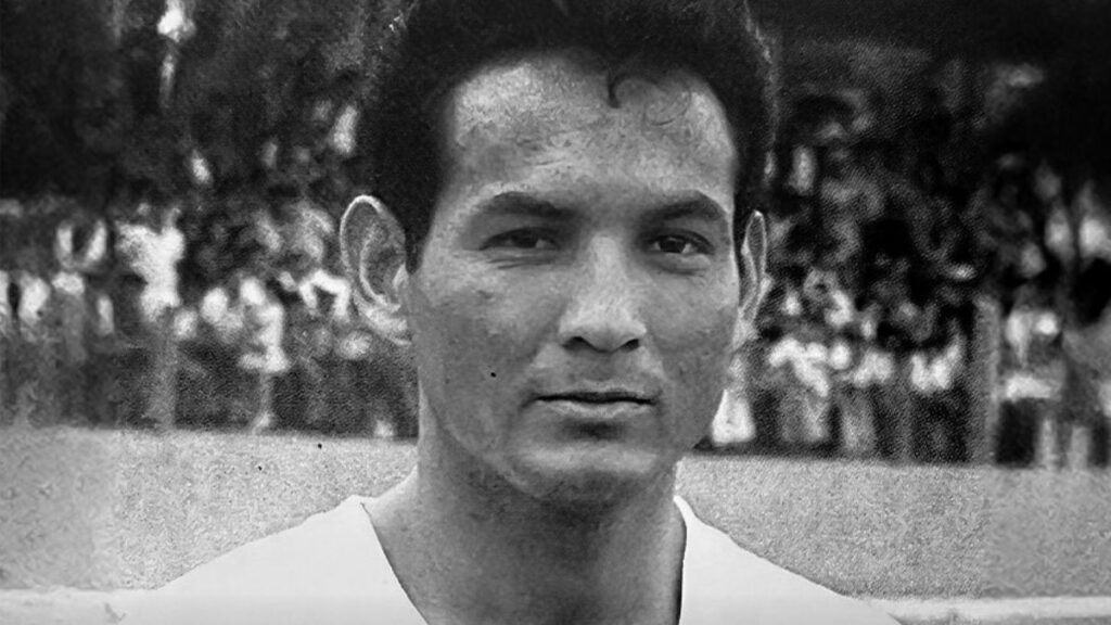 Falleció Roberto Reynoso, símbolo del ascenso 1964 de Cruz Azul y trabajador de la cooperativa cementera.
