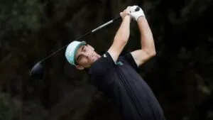 Niemann cierra sin errores y comparte la cima tras una primera ronda interrumpida en Valderrama