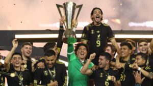 Memo Ochoa iguala un récord histórico que parecía imposible… ¡casi 100 años después!