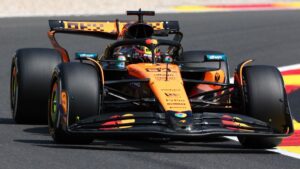 Oscar Piastri lidera la única práctica del GP de Bélgica en una accidentada tarde en Spa