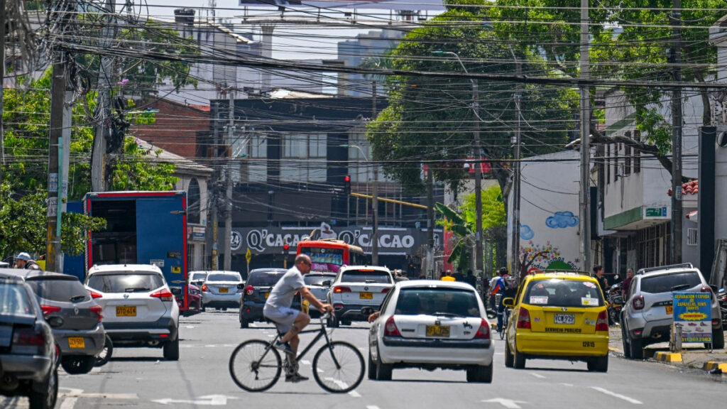 Imagen de referencia de una vía en Colombia. - AFP.