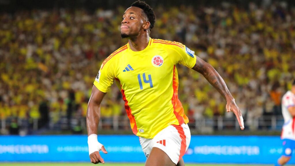 Jhon Jáder Durán celebrando un gol con la Selección Colombia / Vizzor