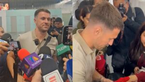 Aaron Ramsey llega a la Ciudad de México para firmar con los Pumas