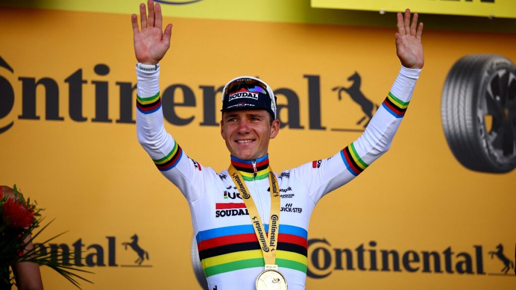 Remco Evenepoel celebrando el triunfo de la etapa 5 Tour de Francia / Reuters