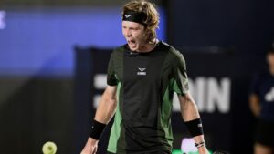 Andrey Rublev avanza a semifinales en el Abierto de Los Cabos; Santi González, el único mexicano en competencia
