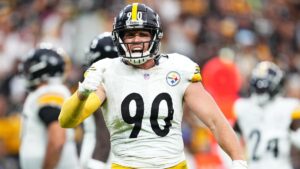 TJ Watt rompe récord y se convierte en el jugador que no es quarterback mejor pagado de la historia