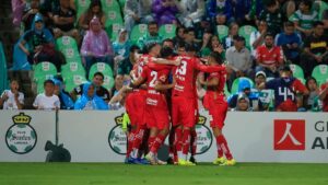 ¡El campeón es líder! Toluca remonta en la Comarca Lagunera y golea a Santos