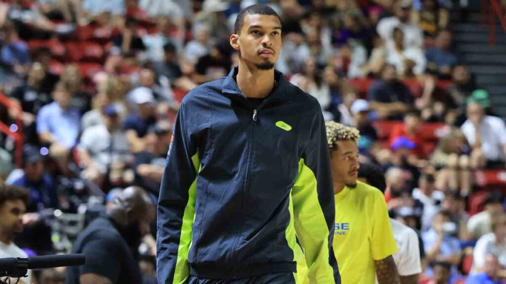 Wembanyama deja atrás la trombosis