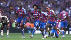 Crystal Palace resiste en Noruega ante el Fredrikstad y confirma sus intenciones en la Conference League