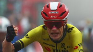 Jonas Vingegaard sella un golpe de autoridad: gana la etapa 9 y recorta distancias en su lucha por el título