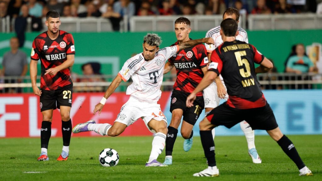 Luis Díaz jugando con el Bayern Munich / REUTERS/Heiko Becker