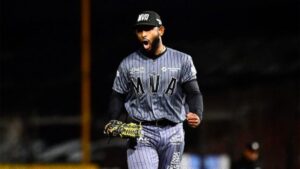Acereros de Monclova se llevan el primer juego de la serie ante Toros