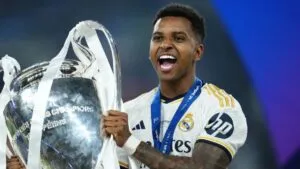 ¡Se queda! Rodrygo confirma que no sale del Real Madrid: “Por la 16”