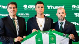 Nelson Deossa, presentado en el Real Betis con objetivo mundialista