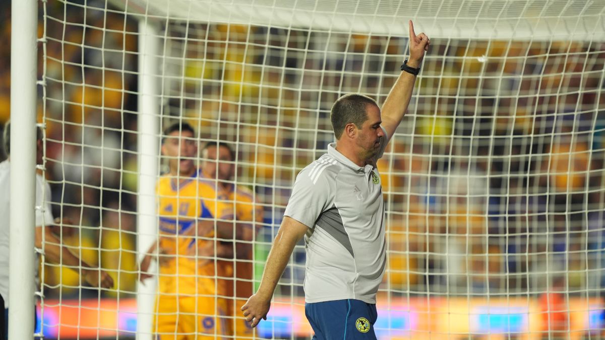 André Jardine explica la razón de su festejo y el altercado con Juan Brunetta