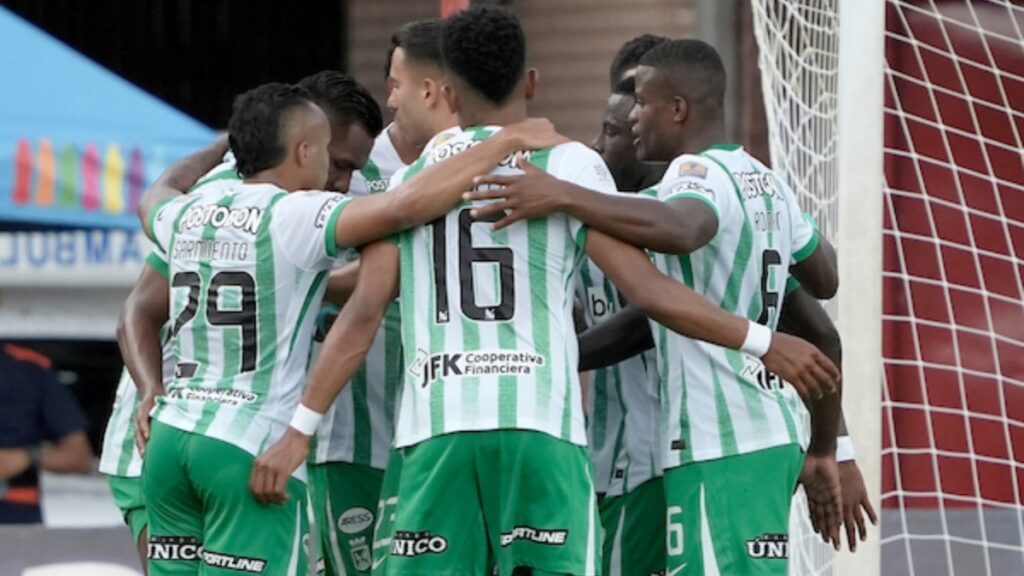 Jugadores de Nacional, celebrando | VizzorImage. 